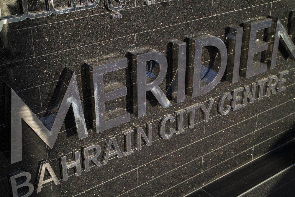 Le Meridien City Centre Bahrain Манама Экстерьер фото Meridian logo