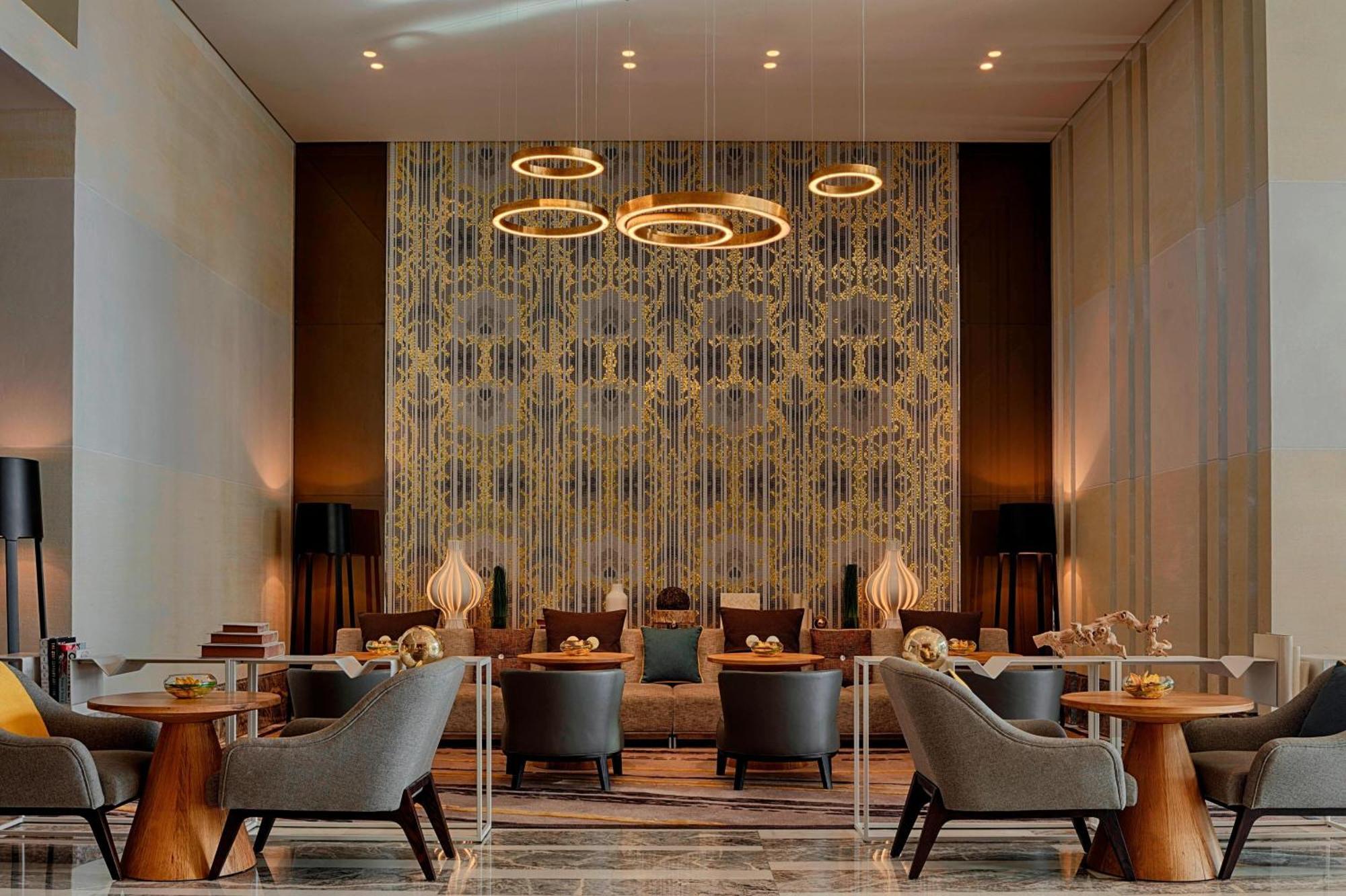 Le Meridien City Centre Bahrain Манама Экстерьер фото The lobby of the hotel